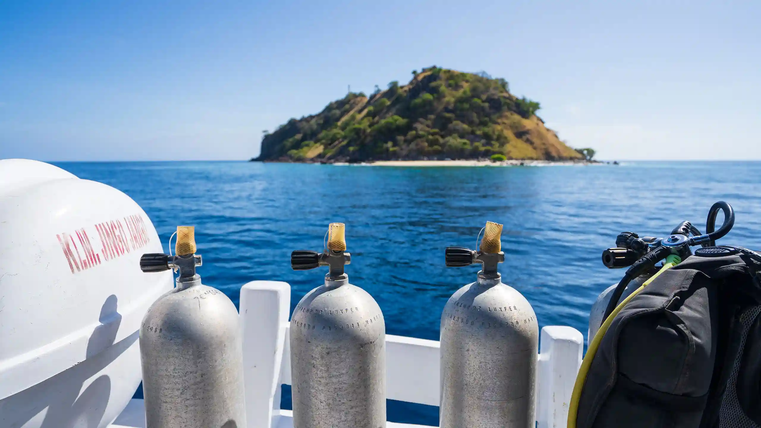 What Dive Gear Must You Bring Yourself on a Komodo Liveaboard?